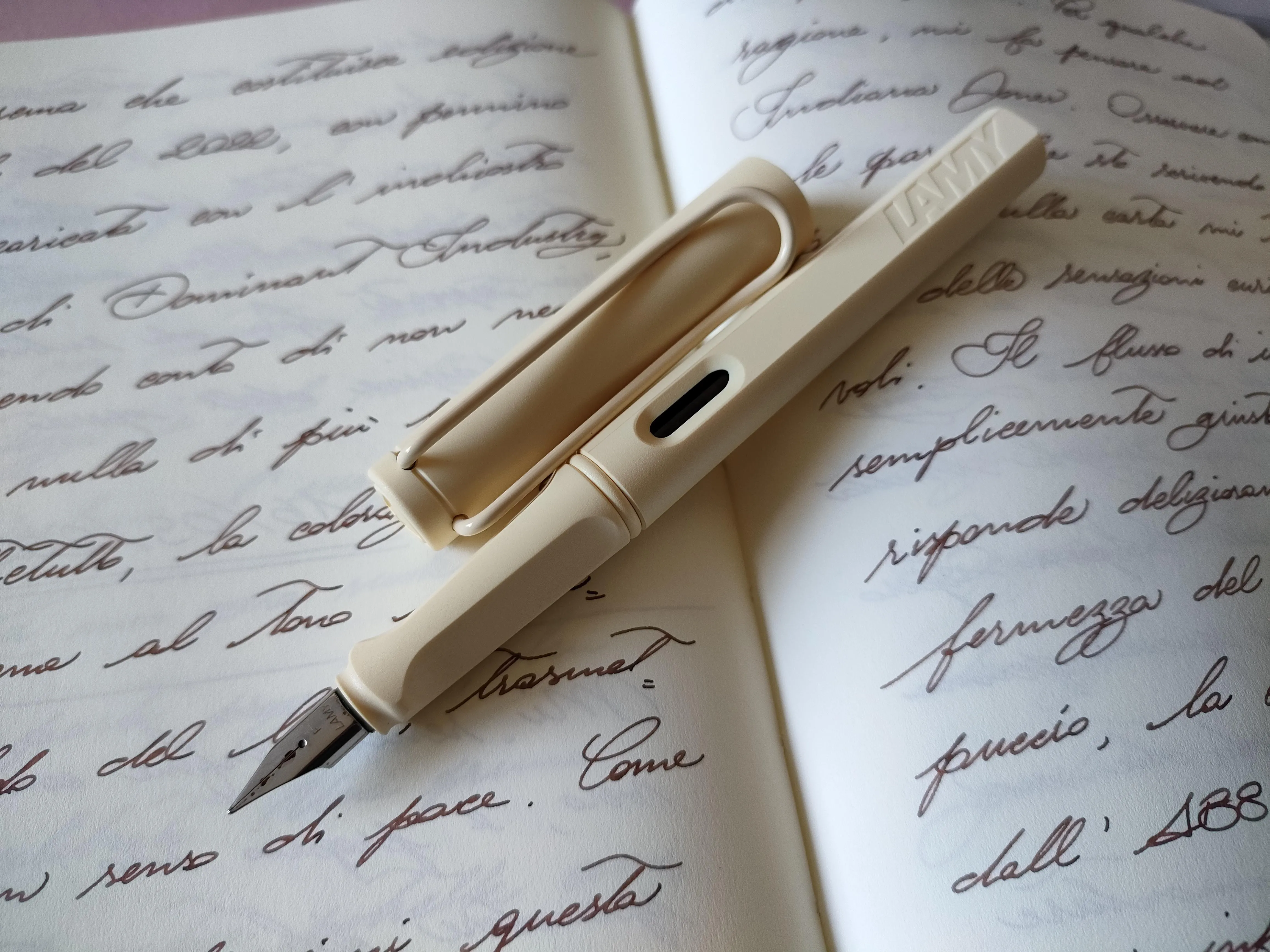 Lamy Safari Cream Fountain Pen