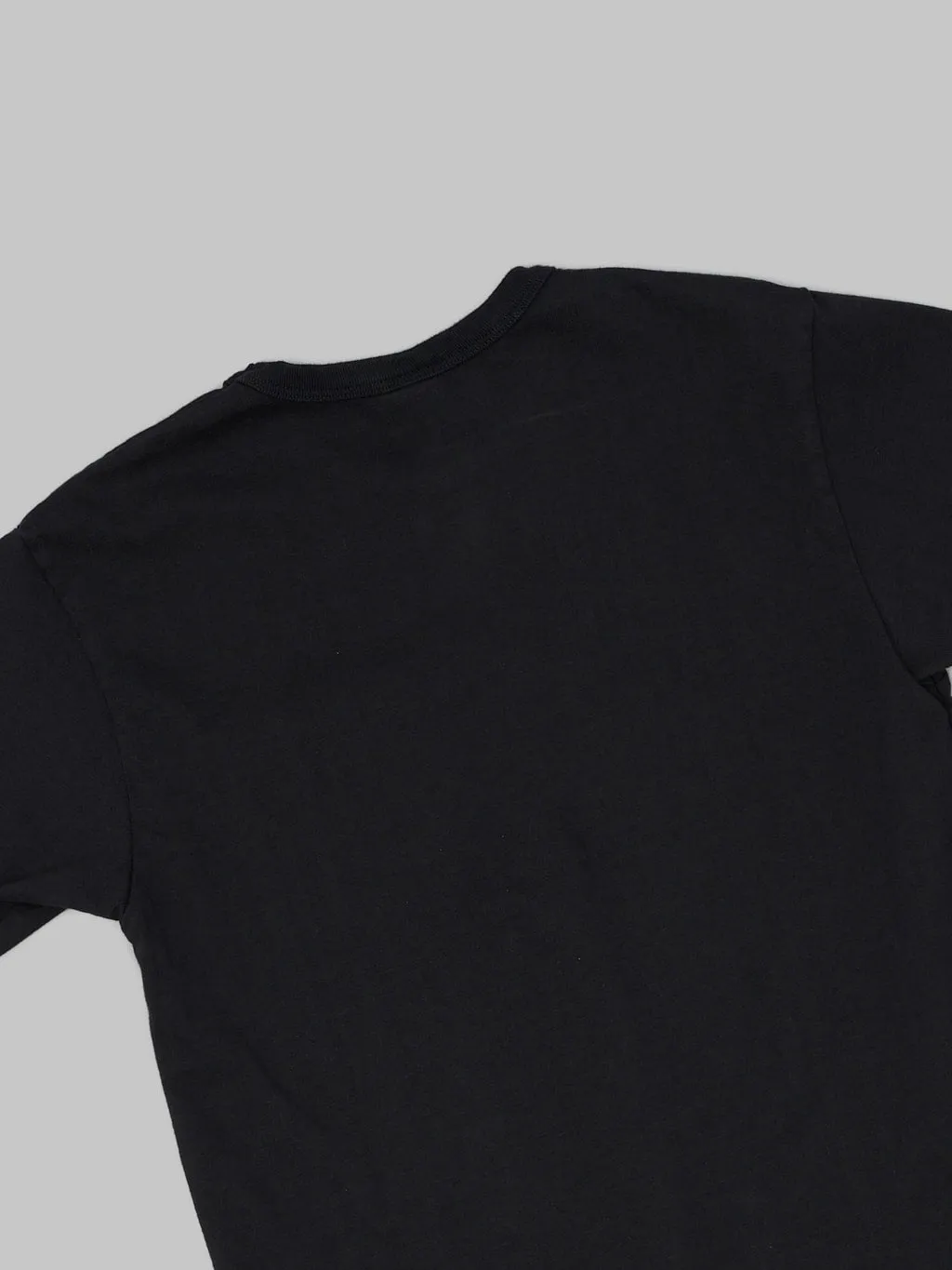 UES Ramayana Crew-Neck Pocket T-Shirt Black